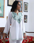 Saanchi White Cotton Embroidered Short Kurta