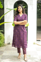 Dusky Plum Kurtaset