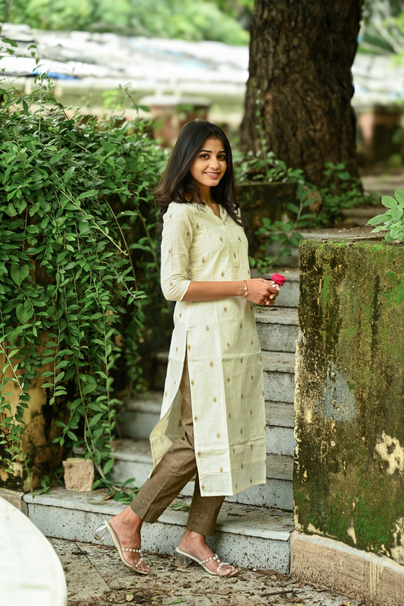 Lucia Ivory kurtaset