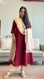 Ziva Chand Motif Hand Woven Kali Cotton Kurta - Maroon