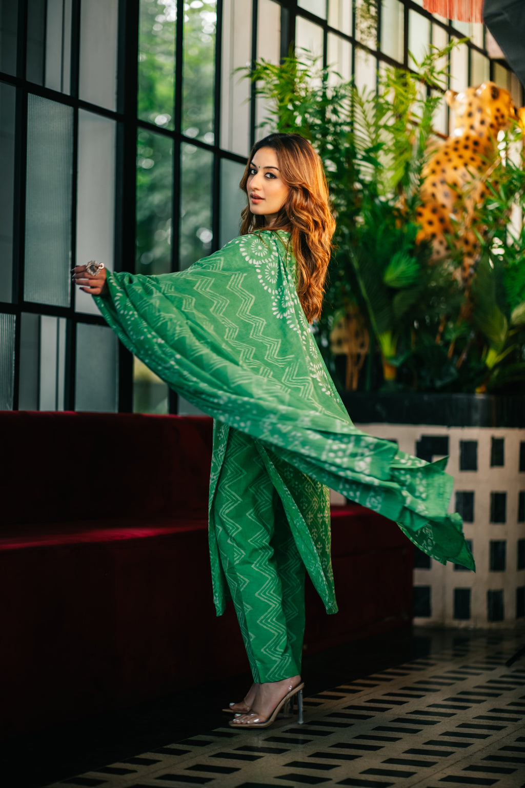 Lime Dabu Straight Suit Set