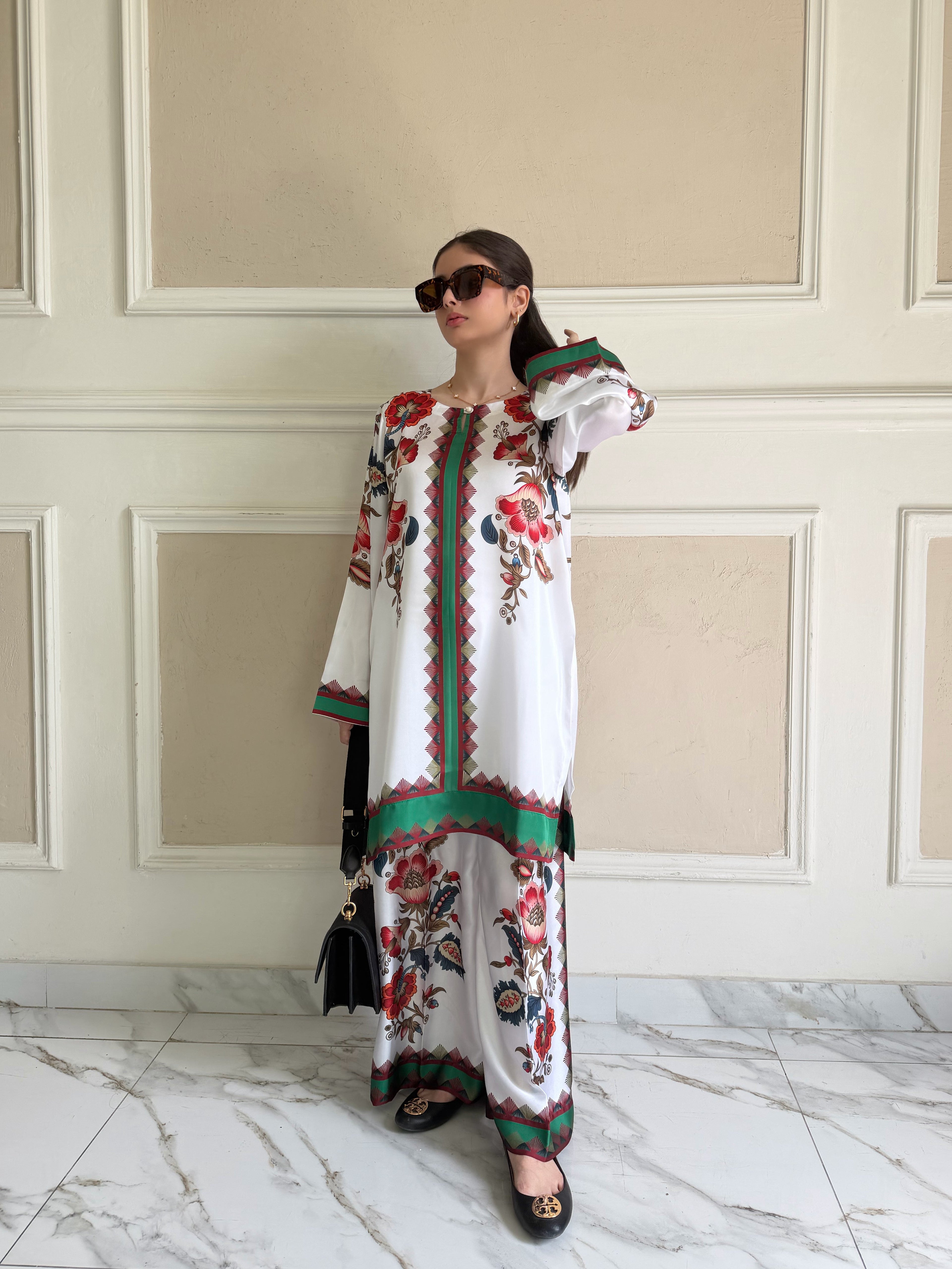 Maelis - With Attached Cotton Silk Lining