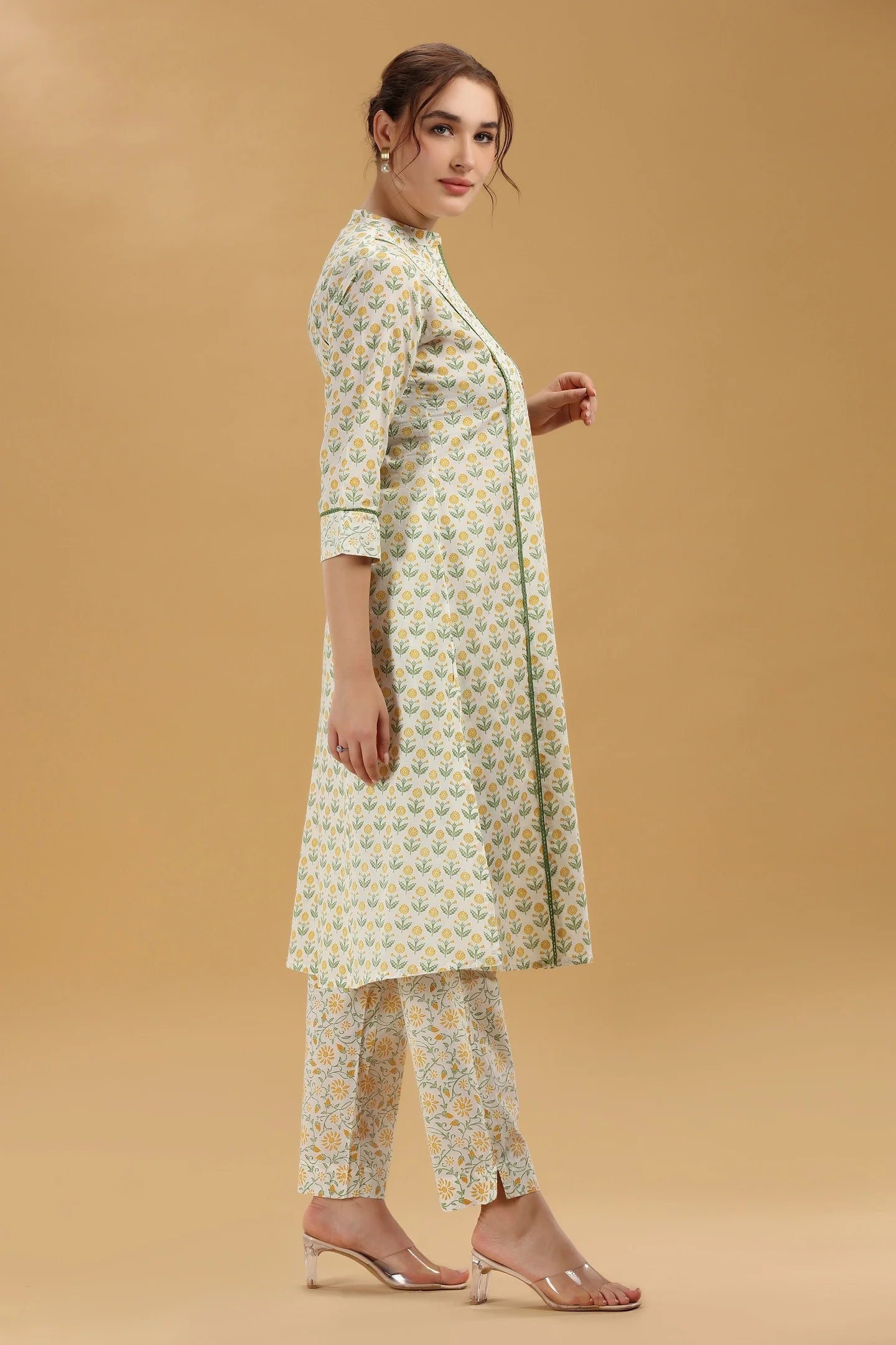 Cream & Green Jaipuri Cotton Printed A Line Kurta Pant Co ord Set