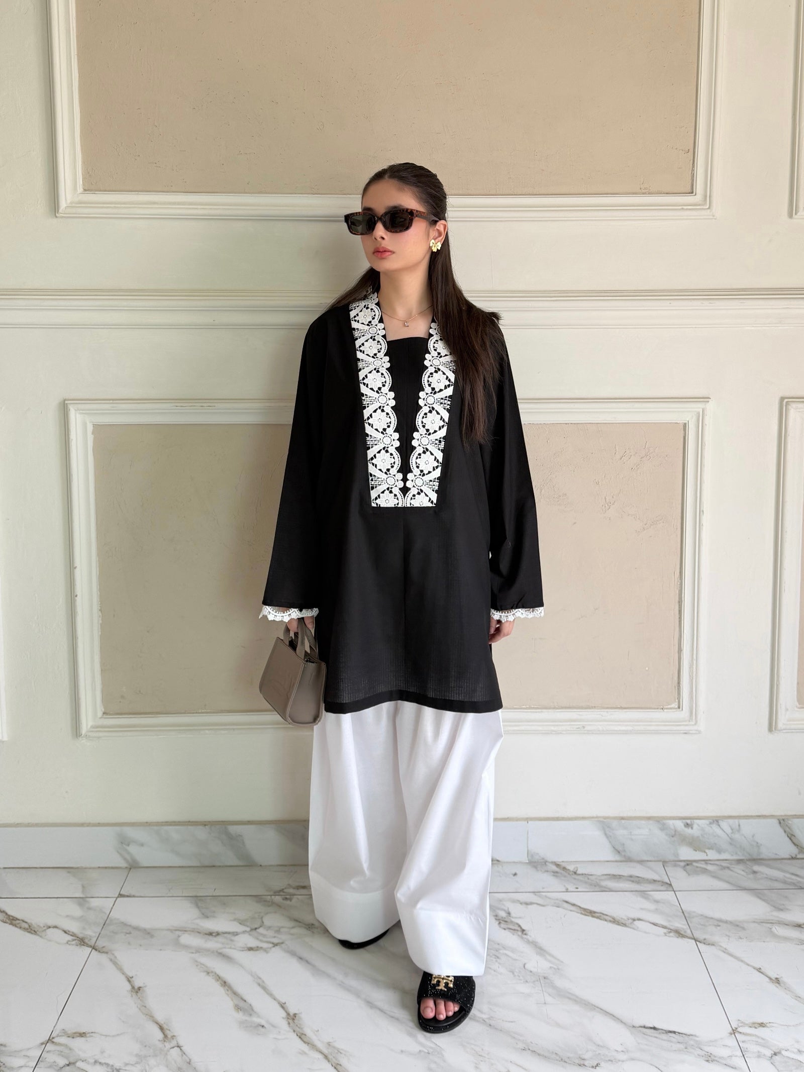 Lumo - 2 PC Stitched Pret