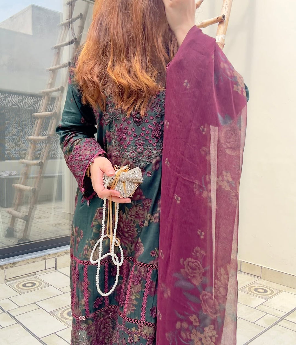 Ishita Luxury Lawn Pret Dupatta Set