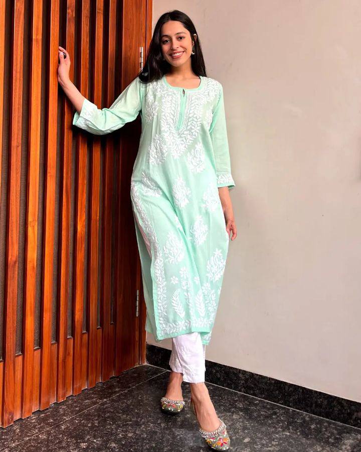 Tara Pista Chikan Kurti Pant Set